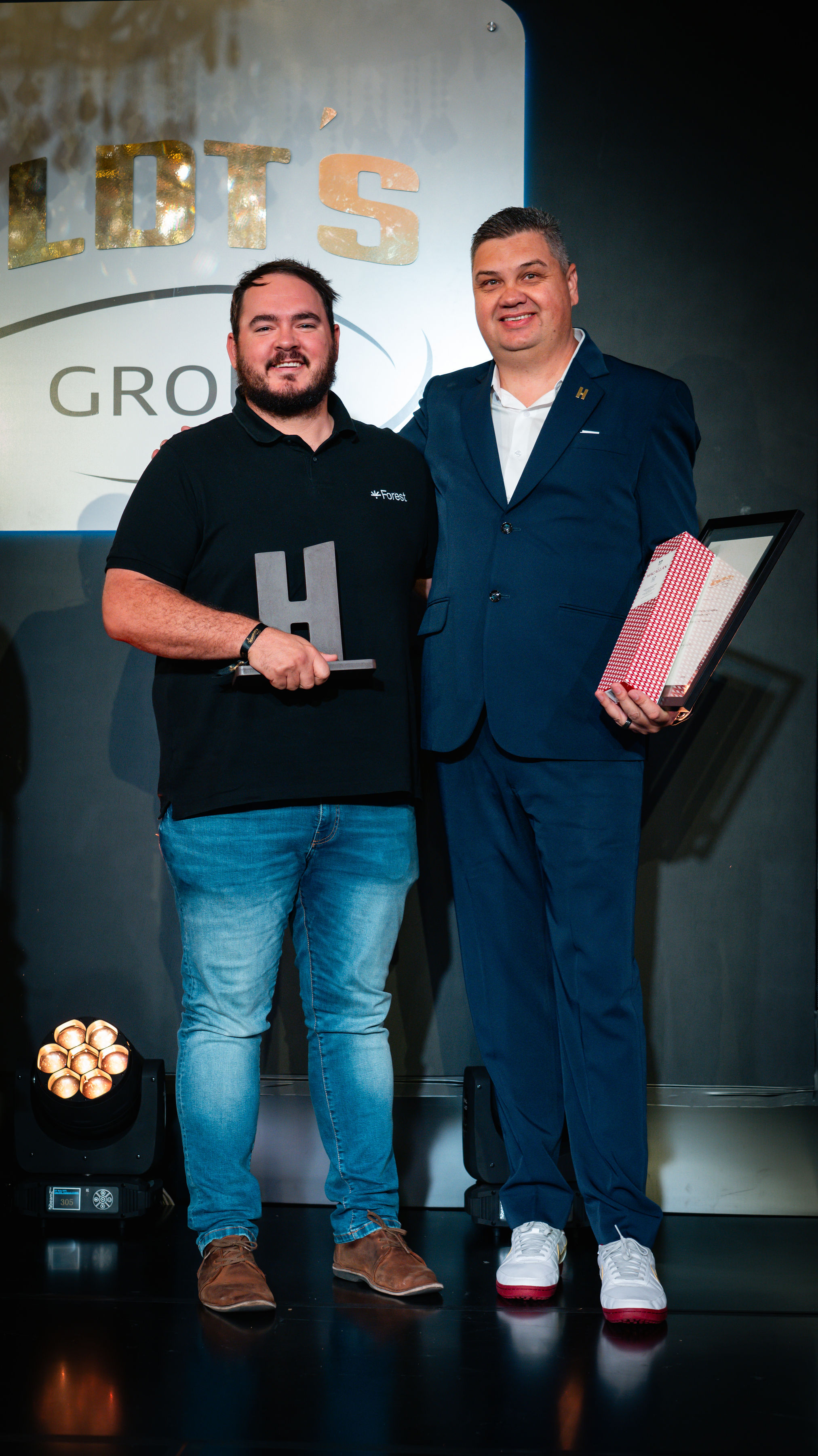 Rohann Pace, Gauteng Branch Manager at Forest Energy, receiving an industry recognition award